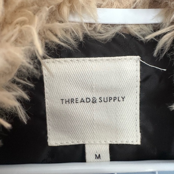 NWOT Thread & Supply Teddy Bear Jacket Size Medium - Picture 2 of 5